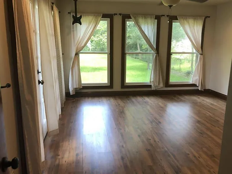 2265 Glasgow Ave — Photo 11