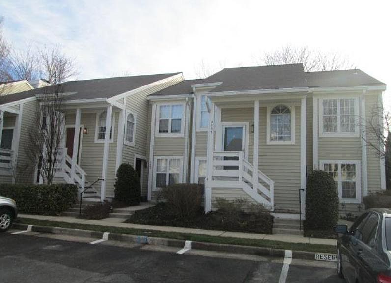 1st image of 2835 Yarling Ct Unit 2835