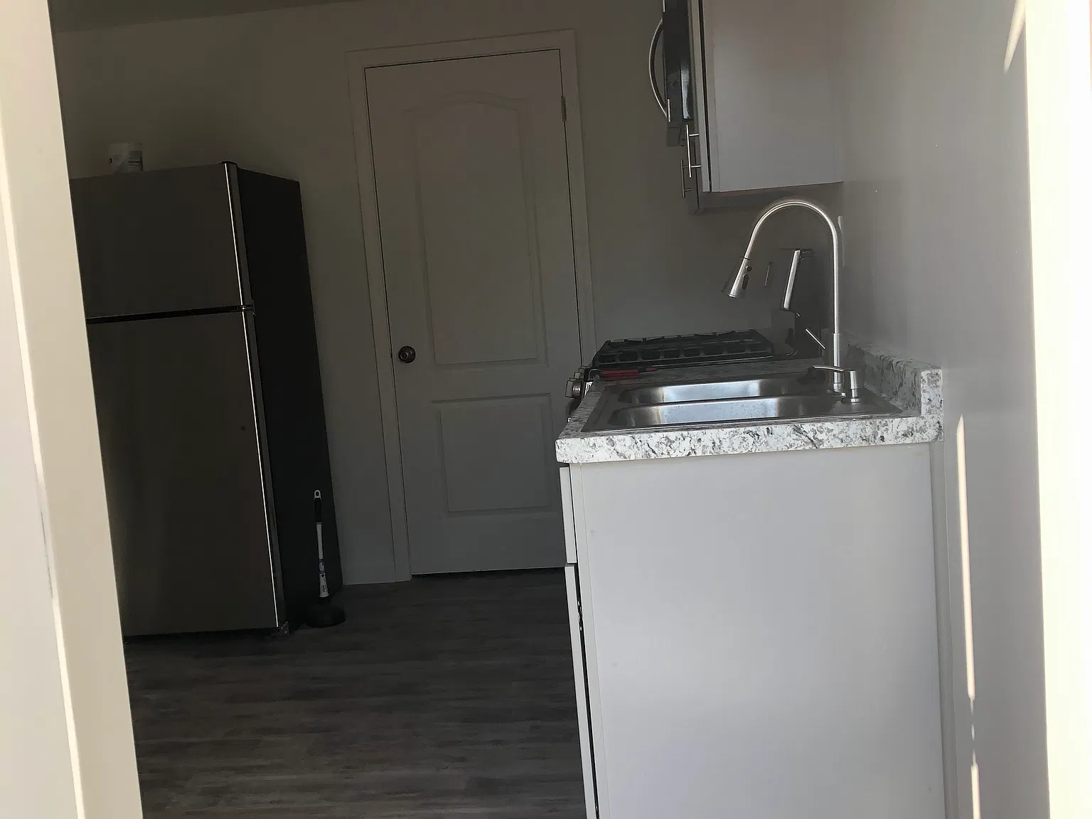 1 bed, 641 sqft, $2,275 — Photo 2