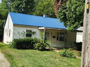 417 Woodlawn Ave, Mattoon, IL 61938