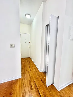 Rented by HOLTON REAL ESTATE INC. | media 6