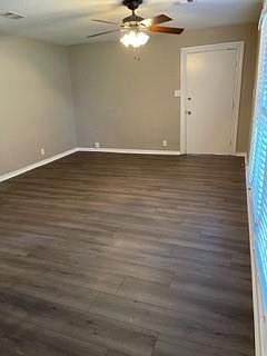 4th image of 710 Winding Way St
