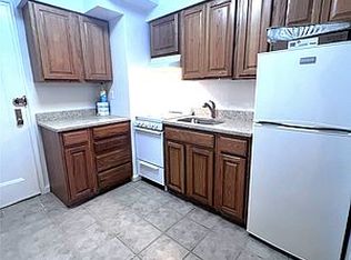 31-23 47th St #1F, Astoria, NY 11103