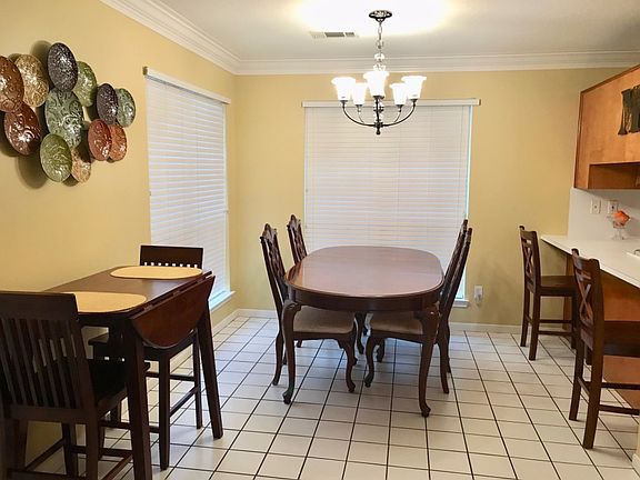 5th image of 4600 Karen Ln