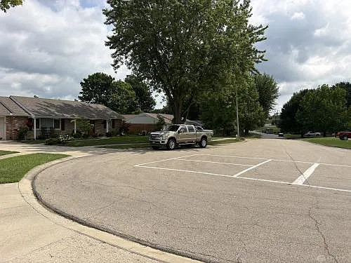 3 bed, 2.0 bath, 1710 sqft, $2,300 — Photo 3