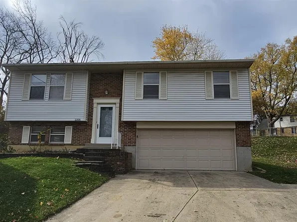 2205 Fayhill Dr, Cincinnati, OH 45238