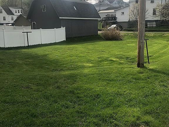 4th image of 1406 Stewart Ave