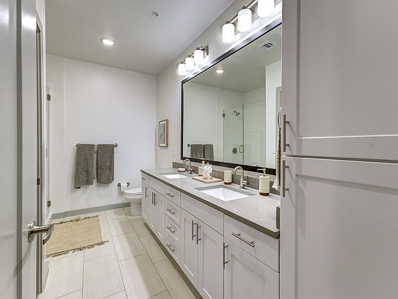 4th image of 3706 Goodwin Ave APT 101