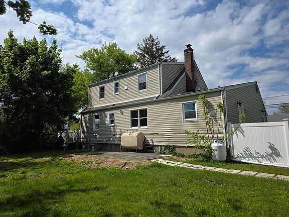 2nd image of 295 49th St