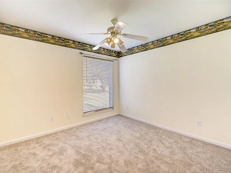 1927 Ash Meadow Dr — Photo 40