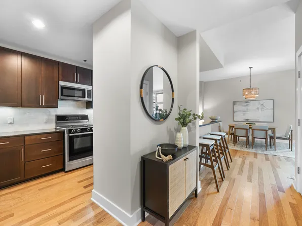 140 W Franklin St Unit 330, Chapel Hill, NC 27516