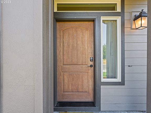 3rd image of 7901 NE 167th Ave
