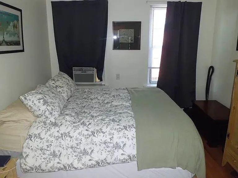 392 12th St #3R — Photo 7