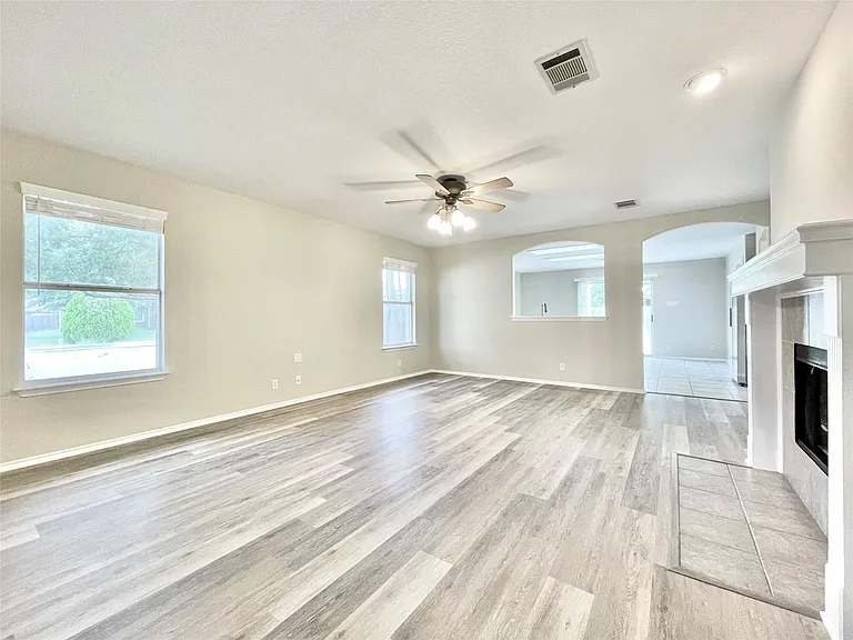 1909 Horizon Park Blvd — Photo 11