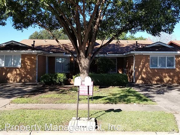 4th image of 4429 75th Dr APT B
