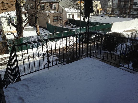 4th image of 1175 E 86th St