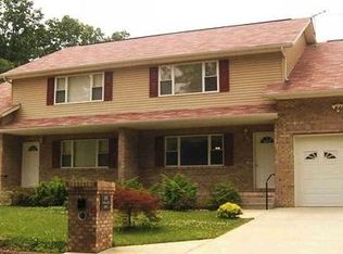 230 Parkland Dr, Huntington, WV 25705