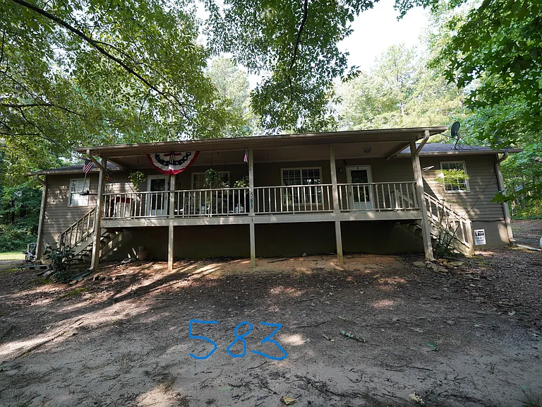 583B Center Point Rd #B — Photo 1