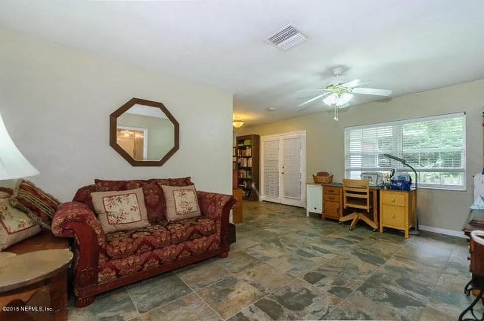 3 bed, 1571 sqft, $1,695 — Photo 4