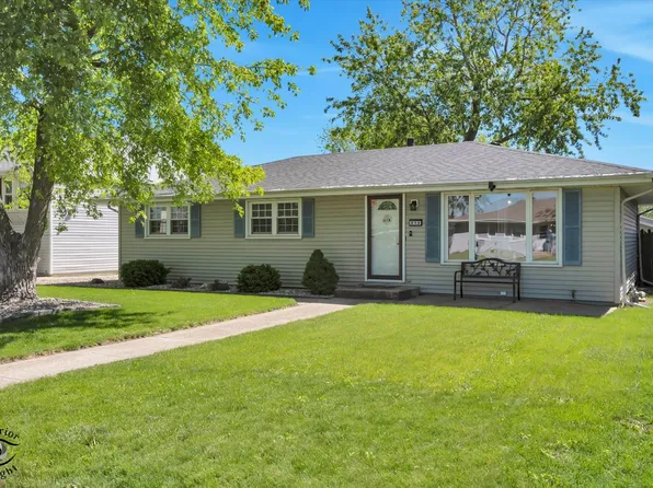 272 S Randolph Ave, Bradley, IL 60915