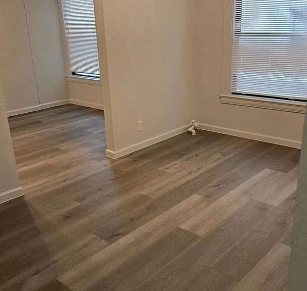 The Blackstone Apartments — Photo 11