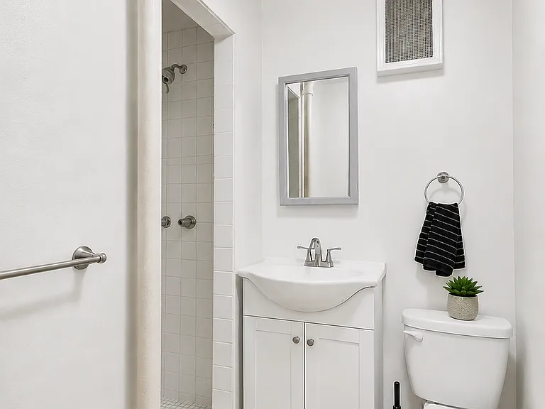 241 Mulberry St #5 — Photo 5