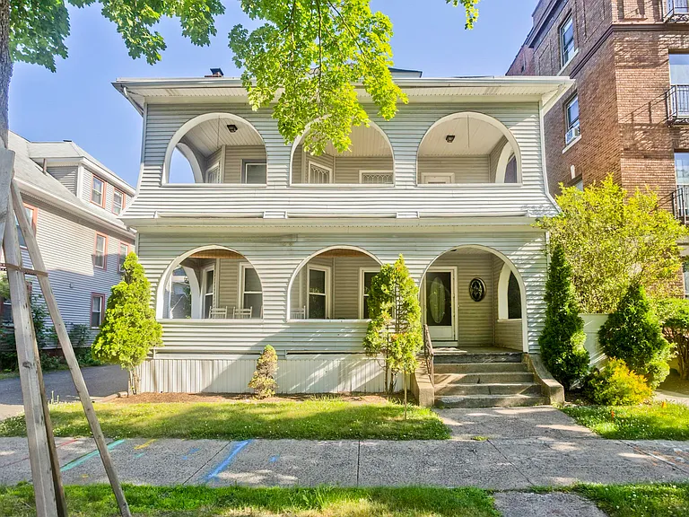 286 Sumner Ave #1 — Photo 1