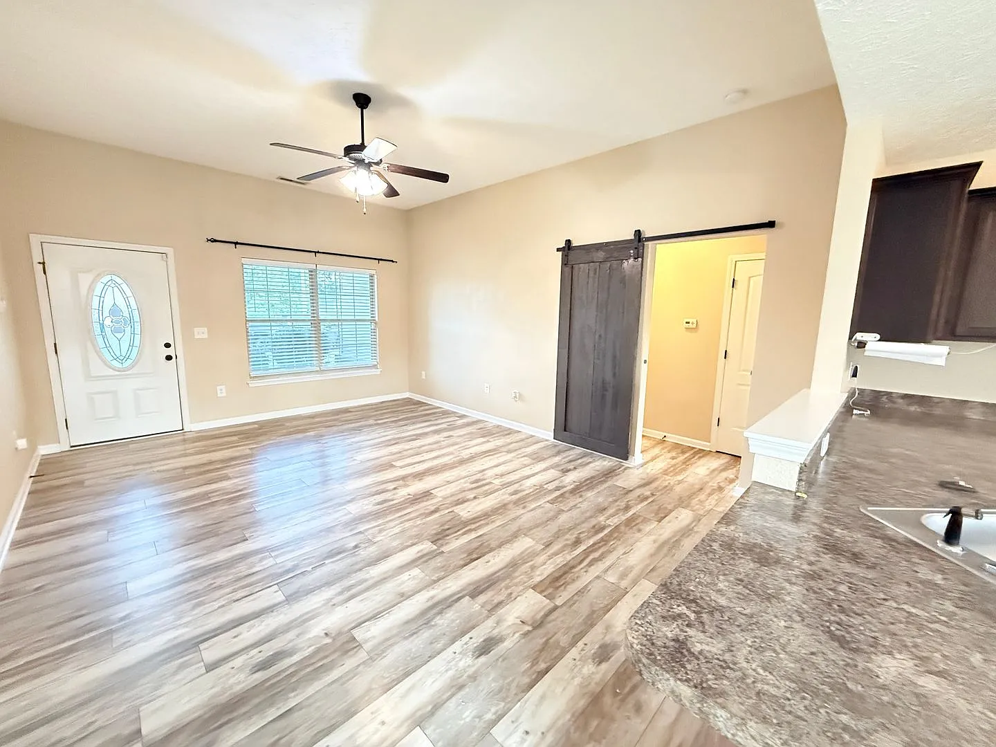 Beautiful 3 Bed / 2 Bath Home — Photo 2