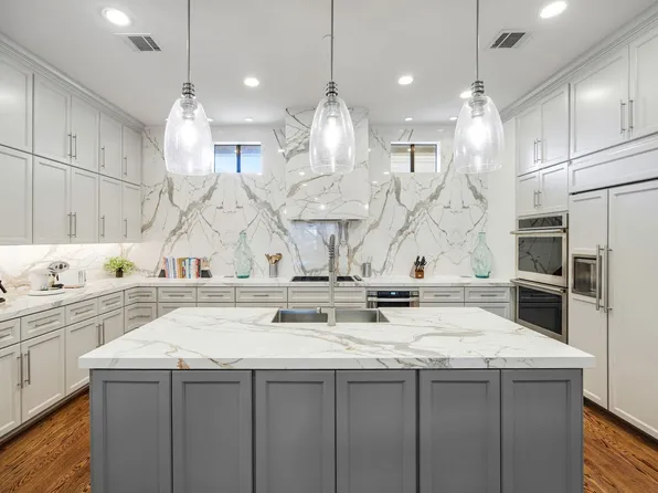 2415 Commonwealth St, Houston, TX 77006