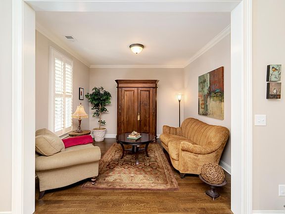 5th image of 1183 Westhaven Blvd