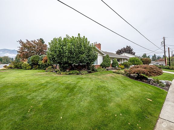 3rd image of 100 N Elliott Street