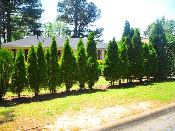 3rd image of 2403 Cottonwood Pl