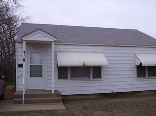 718 W 7th St, Elk City, OK 73644