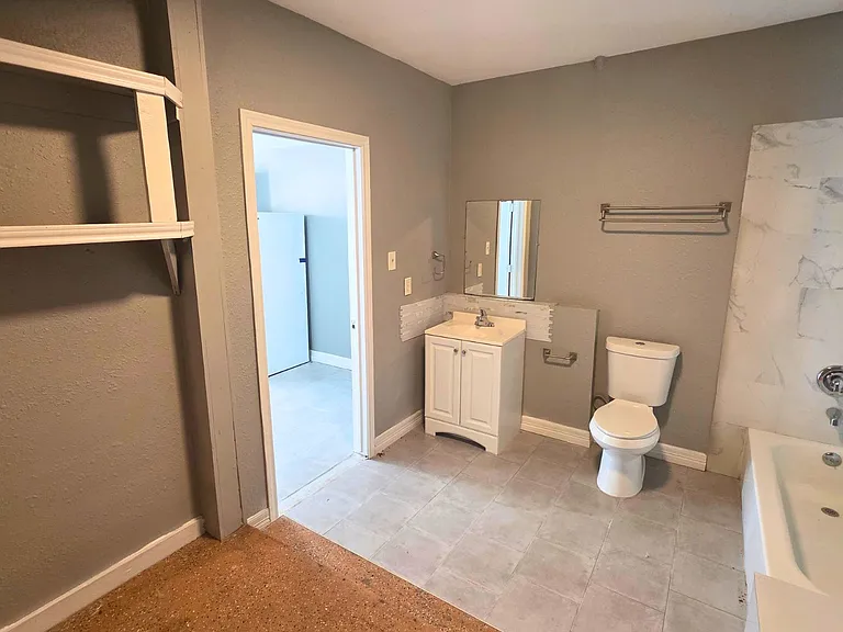 13501 Topeka St #G — Photo 12