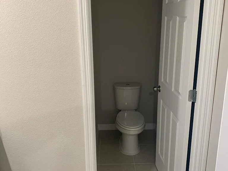 Master bedroom private toilet