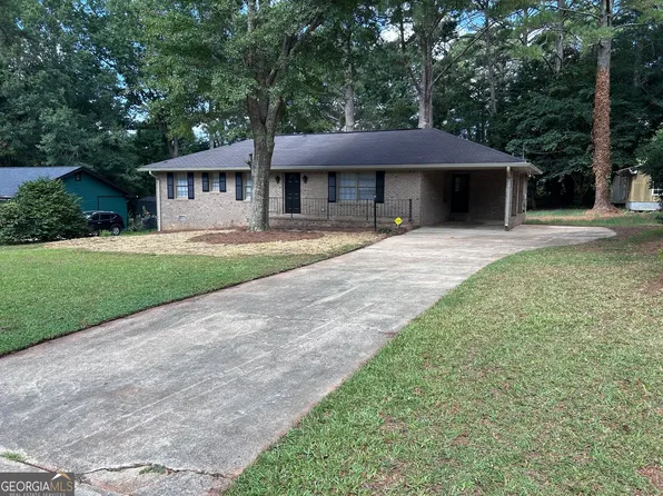 109 Forestwood Dr, Griffin, GA 30223