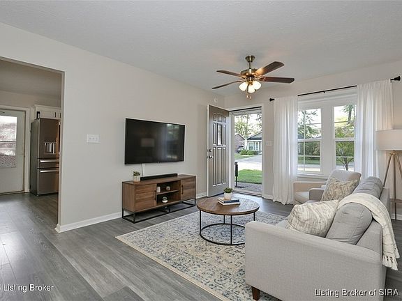 3rd image of 3916 Douglas Avenue