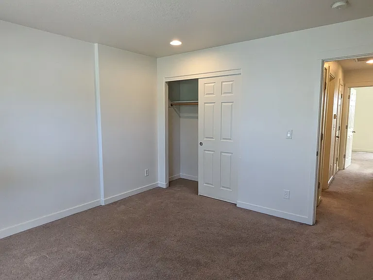 Halsey East Townhomes — Photo 287