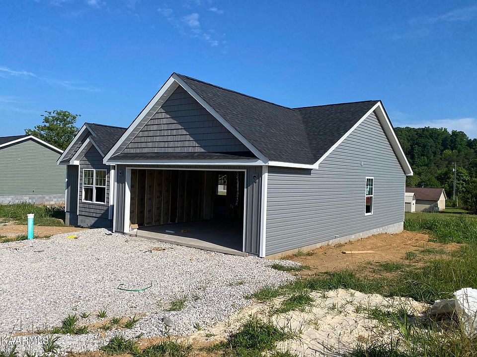 2nd image of 104 Willow Grace Ln