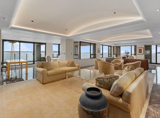 2250 Bellevue Ave #5, West Vancouver, BC V7V 1C6