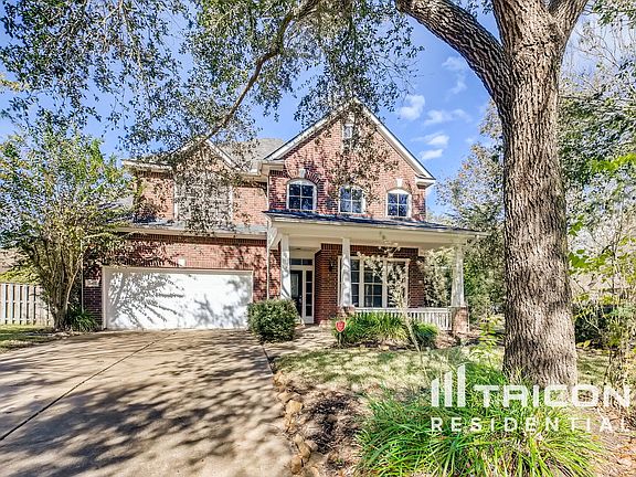 2nd image of 3402 Marion Cir