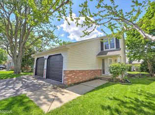 642 Williams Ct, Gurnee, IL