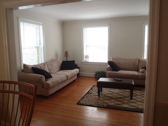 3rd image of 7507 Buckingham Dr APT 1W