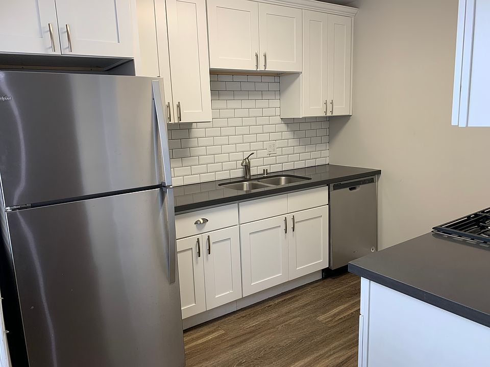 1st image of 4338 Mississippi St APT 1