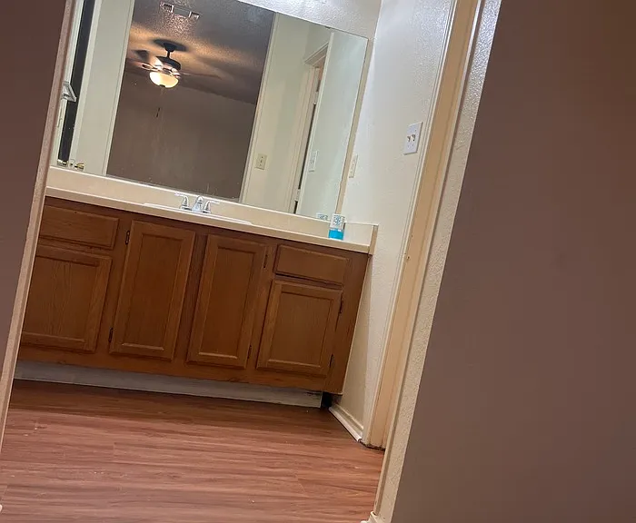 4371 Hulen Cir E #4371 — Photo 11