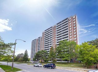 100 Prudential Dr #805, Toronto, ON M1P4V4