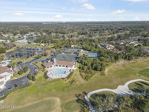 2nd image of 933 Club House Blvd