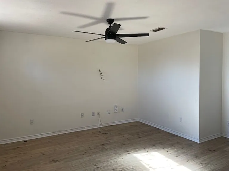1118 Seamans Way — Photo 11