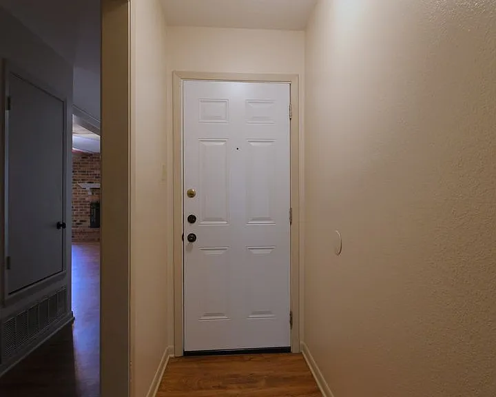 710 Kelli — Photo 23