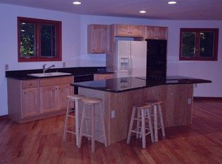 9 Kapetanakis Ln, Stone Ridge, NY 12484